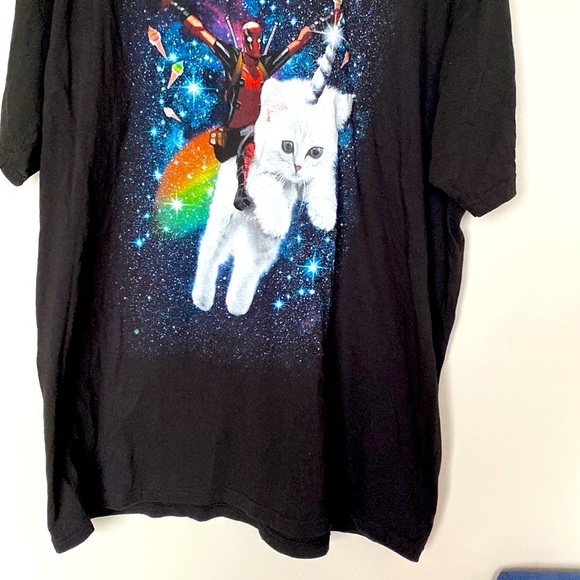 MARVEL Shirt Size Large PRICE FIRM 💥 - Picture 3 of 6